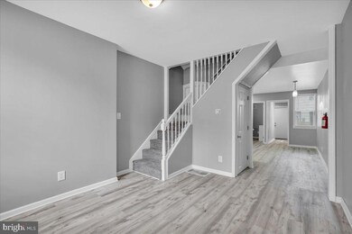 407 Powell St, Gloucester City, NJ 08030 - photo 4