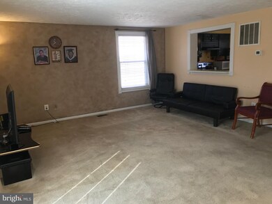 7455 Aspenpark Rd, Lorton, VA 22079 - photo 5