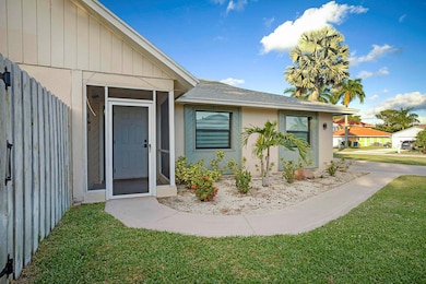 126 Santander Ct, Royal Palm Beach, FL 33411 - photo 4