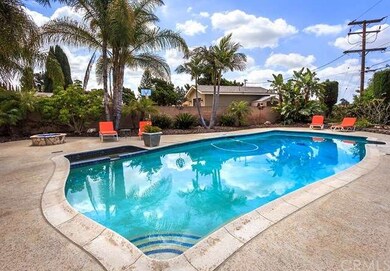 Built-in gunite pool, huge sun deck and gas fire p