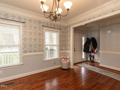 005-1280x960-dining-room