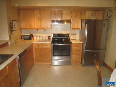 67 Hickory Spring Rd, Roseland, VA 22967 - photo 2