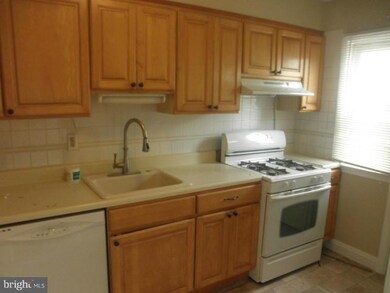 1749 Weston Ave, Parkville, MD 21234 - photo 6