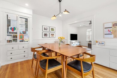 517 Heath St unit 2, Chestnut Hill, MA 02467 - photo 5