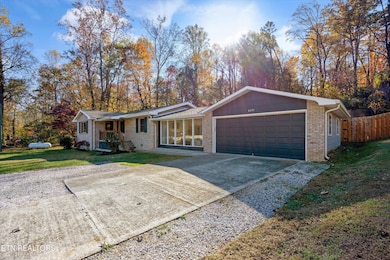 8237 Collier Rd, Powell, TN 37849 - photo 3