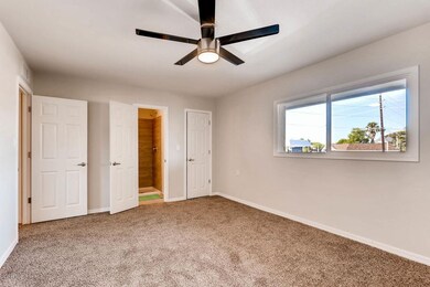6005 N Granite Reef Rd-large-007-9-2nd F