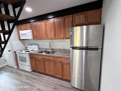 3318 Overlook Dr NE unit 61, Palm Bay, FL 32905 - photo 3