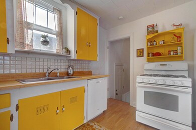 526 E. Tulane Rd. ~ Kitchen