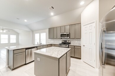 3303 Fogmist Ln, Rosenberg, TX 77471 - photo 5