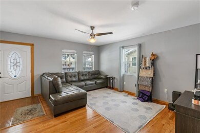 1723 E 24th St, Des Moines, IA 50317 - photo 5