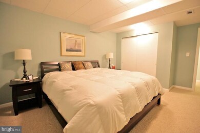 9386 Colbert Ct, Fairfax, VA 22032 - photo 4