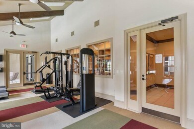 12954 Centre Park Cir unit 205, Herndon, VA 20171 - photo 4