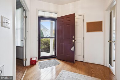 6953 Walnut Hill Dr, Gainesville, VA 20155 - photo 5