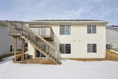 2433 Whispering Ridge Dr, Des Moines, IA 50320 - photo 4