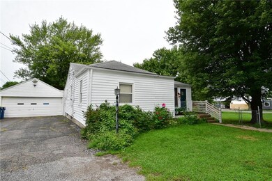 270 N State St, Whiteland, IN 46184 - photo 2