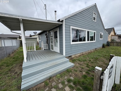 1010 N Lake Rd, Lakeside, OR 97449 - photo 2