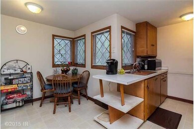 6407 Forest Ct, Windsor Heights, IA 50324 - photo 7