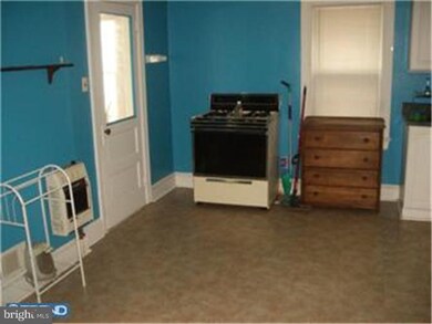 302 Penn St, Riverton, NJ 08077 - photo 5