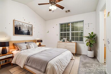 5921 Cougar Ln, Charlotte, NC 28269 - photo 7