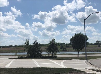 723 Gamma Grass Place, Raymore, MO 64083 - photo 3