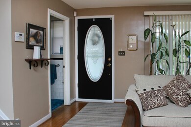 1232 Knightswood Rd, Baltimore, MD 21239 - photo 4