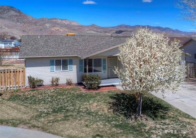 20 Kate Peak Ct, Dayton, NV 89403 - photo 2