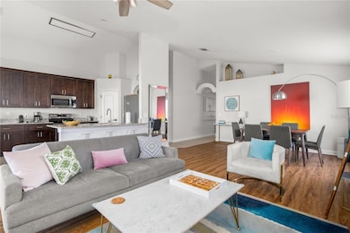 611 Old Bridge Cir, Davenport, FL 33897 - photo 7