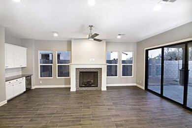 3829 W Crittenden Ln, Phoenix, AZ 85019 - photo 6