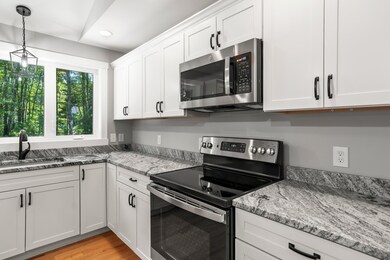 9 Wetherby Way, Kennebunk, ME 04043