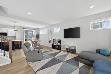 463 Crusader Point, Waunakee, WI 53597 - photo 7