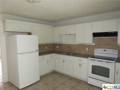 2004 Cedarhill Dr unit B, Killeen, TX 76543 - photo 4