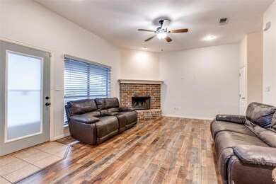 3220 Meandering Way, Granbury, TX 76049 - photo 5