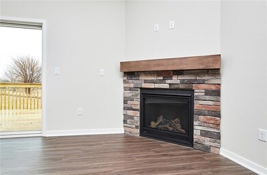 9833 Thorton Dr, Johnston, IA 50131 - photo 7