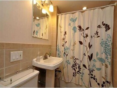 12 Kilsyth Rd unit 1, Brookline, MA 02445 - photo 6