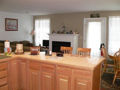 145 Portland St unit 2, Lancaster, NH 03584 - photo 4