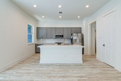 2529 Judiway St, Houston, TX 77018 - photo 4