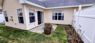 33 Macintosh Ln, Old Orchard Beach, ME 04064 - photo 4