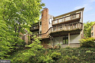 4106 Faith Ct, Alexandria, VA 22311 - photo 5