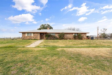 206 Reed Rd, Granbury, TX 76049 - photo 2