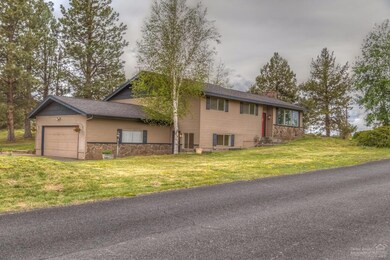 61850 Dobbin Rd, Bend, OR 97702 - photo 2