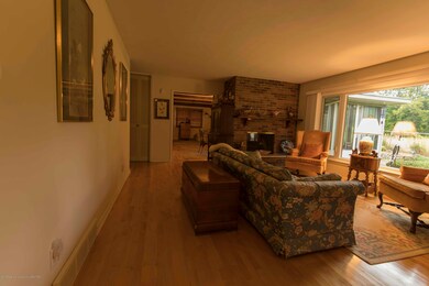 21 Living Room b
