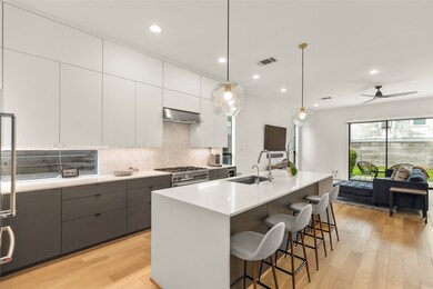 830 Aurora St, Houston, TX 77009 - photo 7