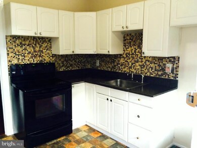 1523 Mulberry St, Reading, PA 19604 - photo 7