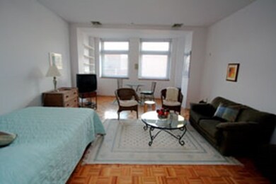 The Mariner Condominiums unit 602, Boston, MA 02109 - photo 5