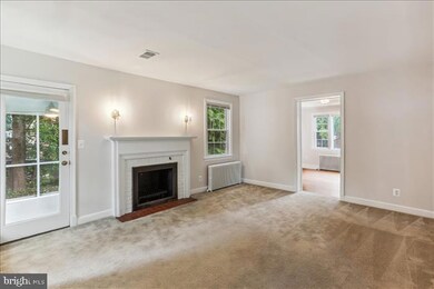 4613 Cheltenham Dr, Bethesda, MD 20814 - photo 7