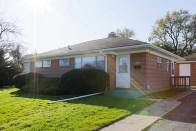 2000 W Dugdale Rd, Waukegan, IL 60085 - photo 7