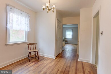 3624 Eastwood Dr, Baltimore, MD 21206 - photo 5
