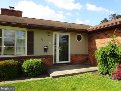 396 Town Dr, Greencastle, PA 17225 - photo 2