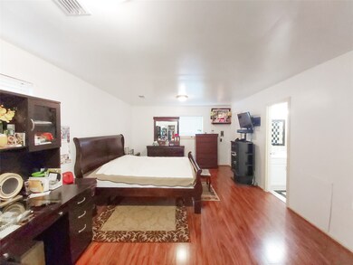 10334 Southport Dr, Houston, TX 77089 - photo 7