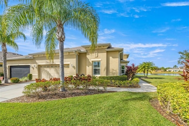 2507 Sapphire Greens Ln unit 32, Sun City Center, FL 33573 - photo 3